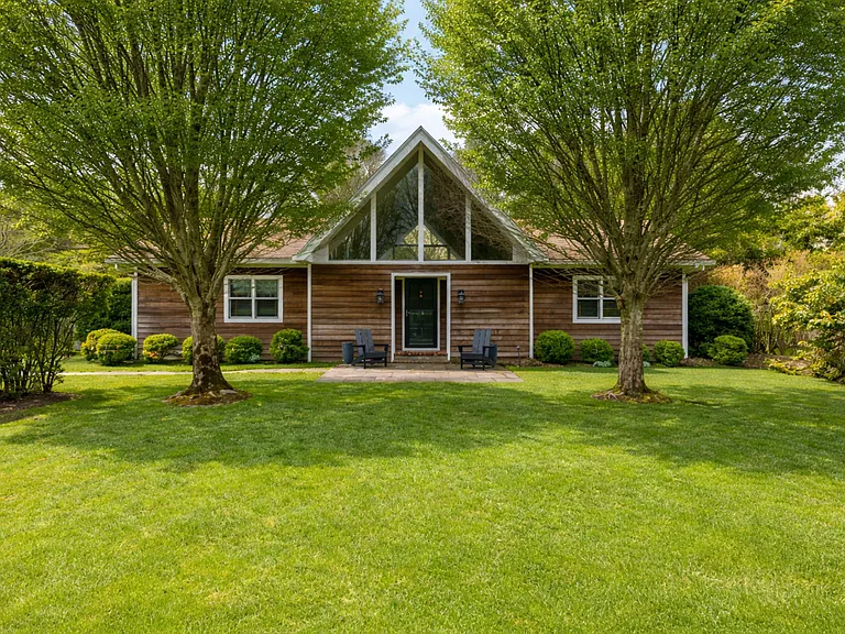 15 Boxwood St — Photo 4