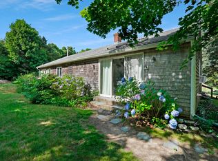 13 County Rd, Oak Bluffs, MA 02557