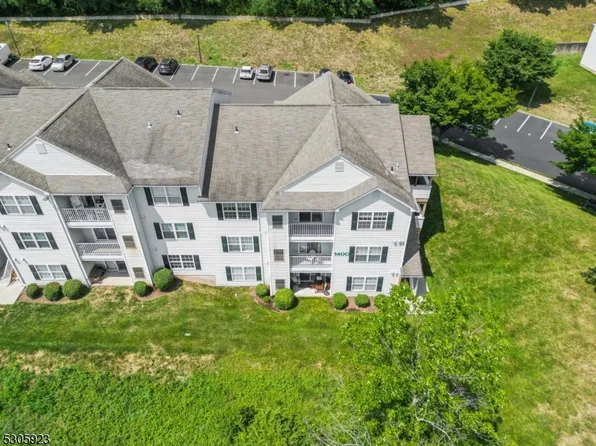 1436 King Ct, Green Brook Twp., NJ 08812