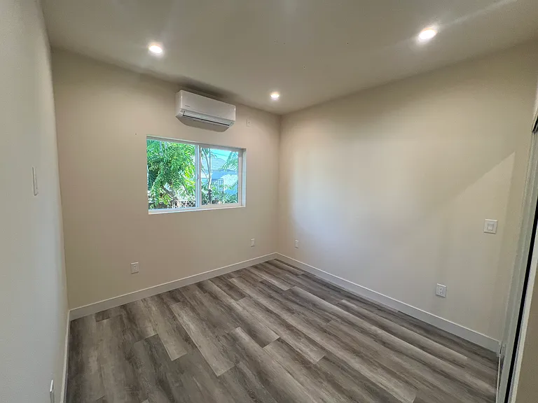 11616 Hamlin St #11620 — Photo 31
