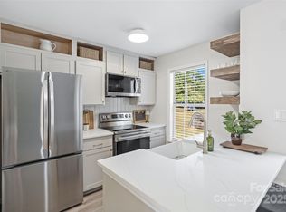 8250 Circle Tree Ln, Charlotte, NC 28277