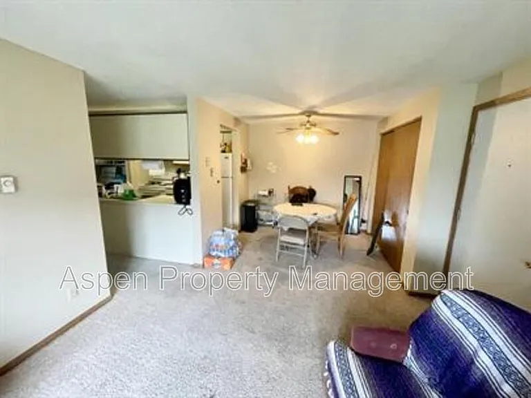 808 Benton Dr #12 — Photo 2