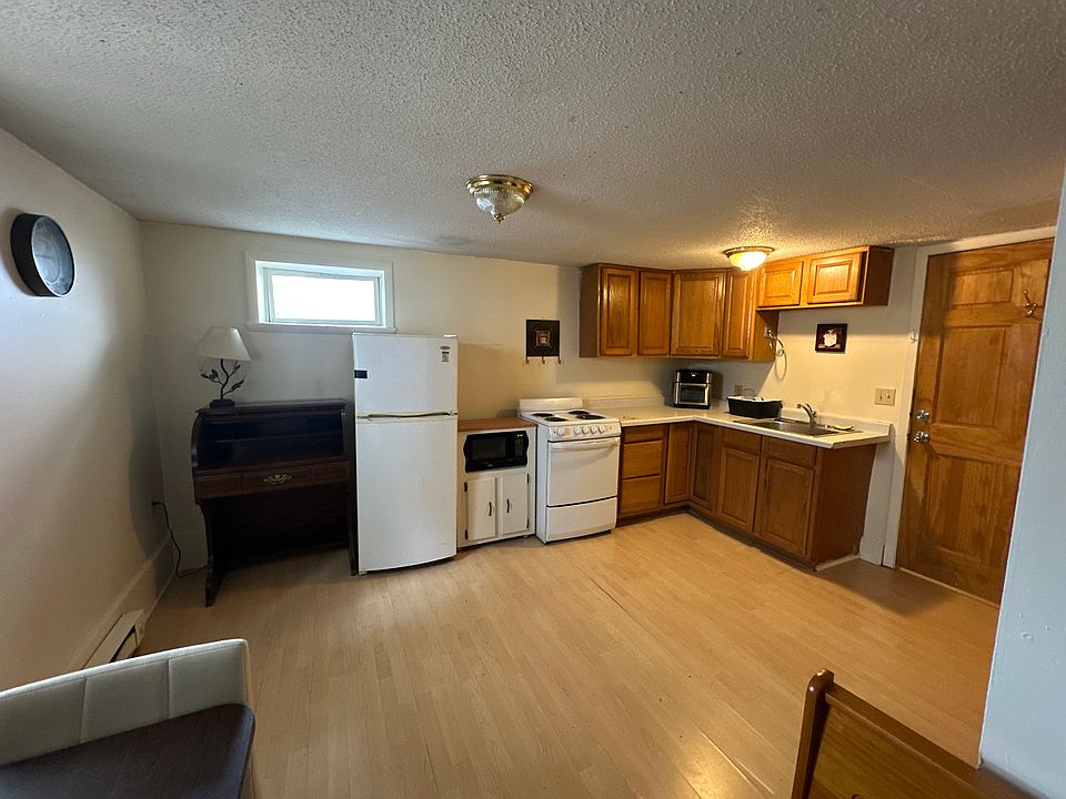 1st image of 1002 5th St N #4