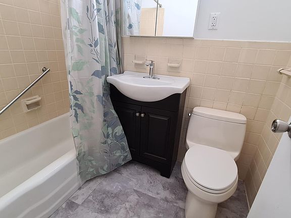 4th image of 458 Neptune Ave APT 2A