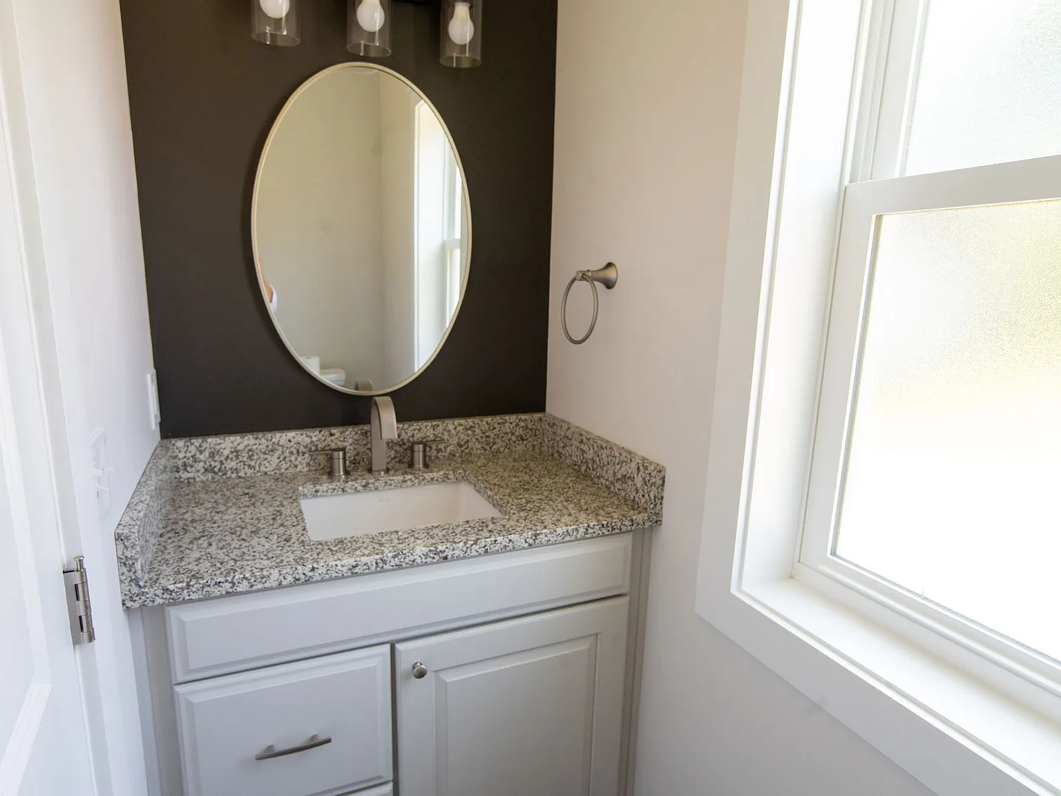2 bed, 2.5 bath, 1050 sqft, $3,200 — Photo 2