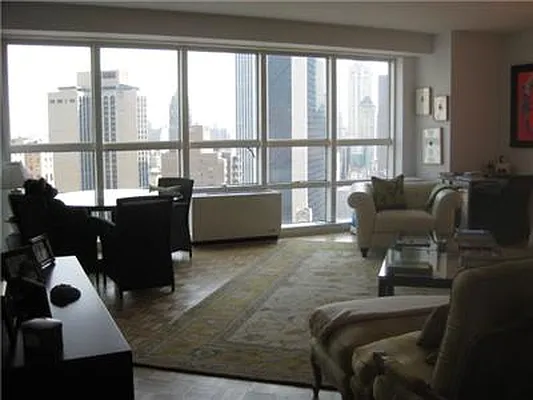 Rented by Macklowe Investment Properties | media 12