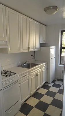 Rented by Goldfarb Properties | media 1