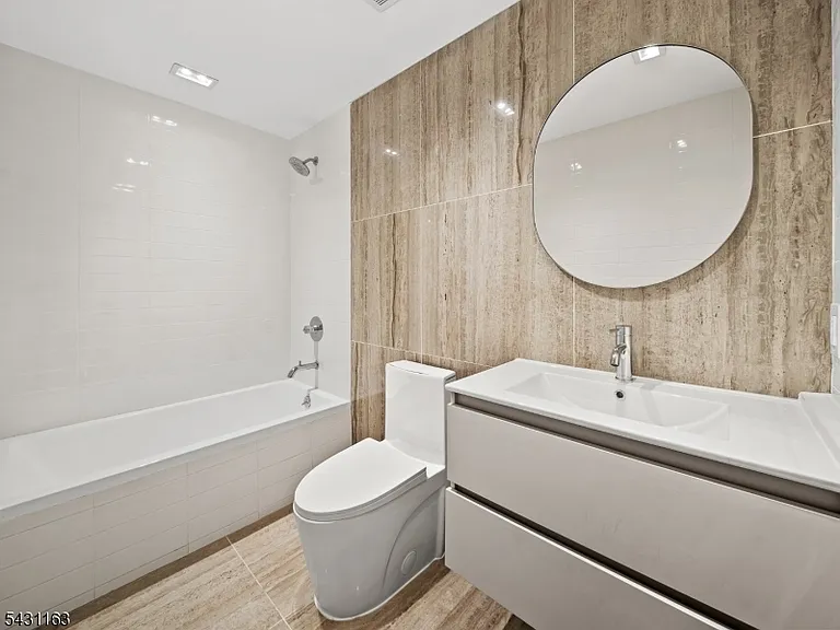 100 Chestnut St #3 — Photo 13