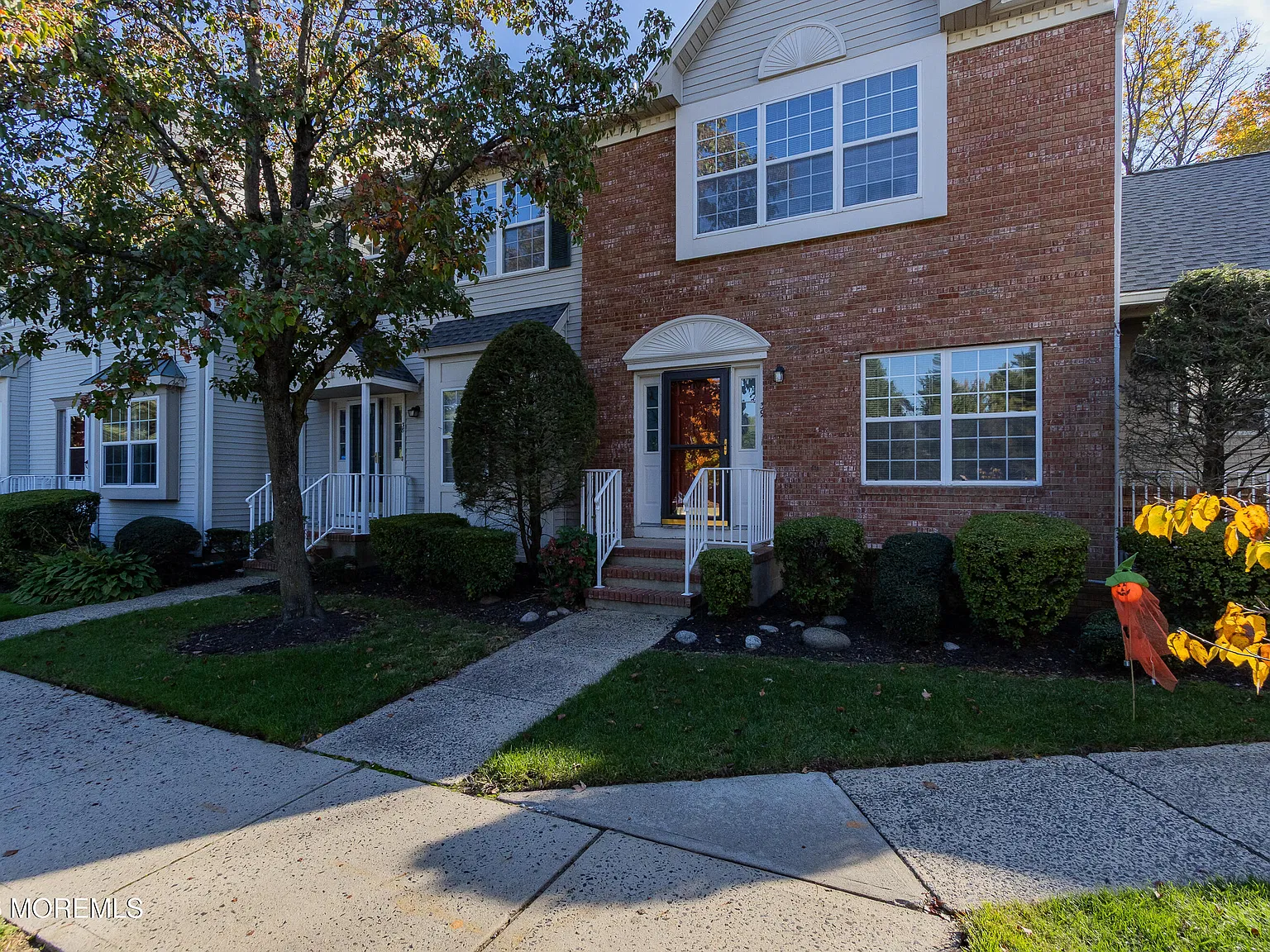 2 bed, 2.5 bath, 1360 sqft, $3,400 — Photo 1