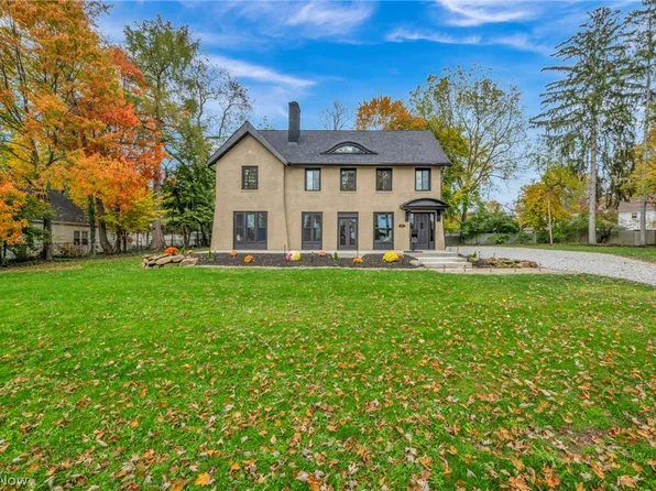 1555 W Market St, Akron, OH 44313