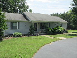 1st image of 113 Woodhaven Dr