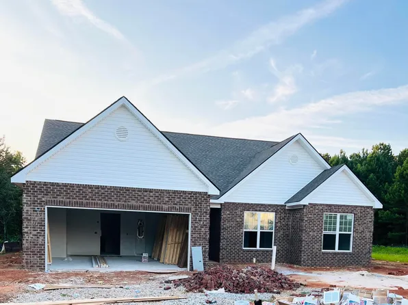 970 Park Place St, Social Circle, GA 30025