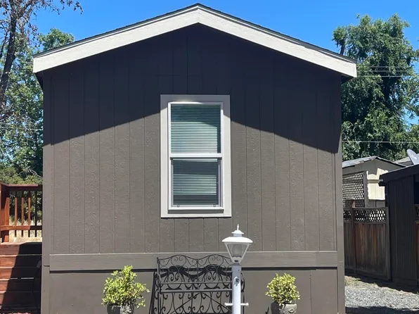 1055 N 5th St Unit 16, Jacksonville, OR 97530