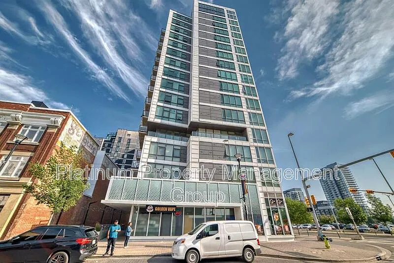 450 8th Ave SE #205