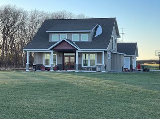 614 Calvary Rd SE, Osakis, MN 56360