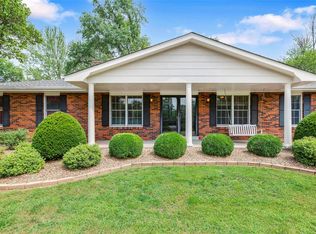 29 Bunker Dr, O'Fallon, MO 63366
