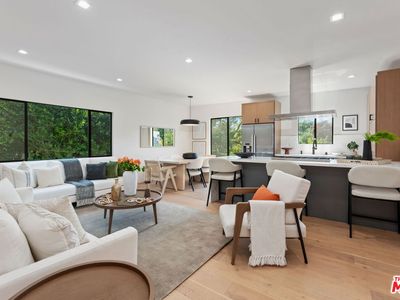 838 N Mansfield Ave #201, Los Angeles, CA, 90038