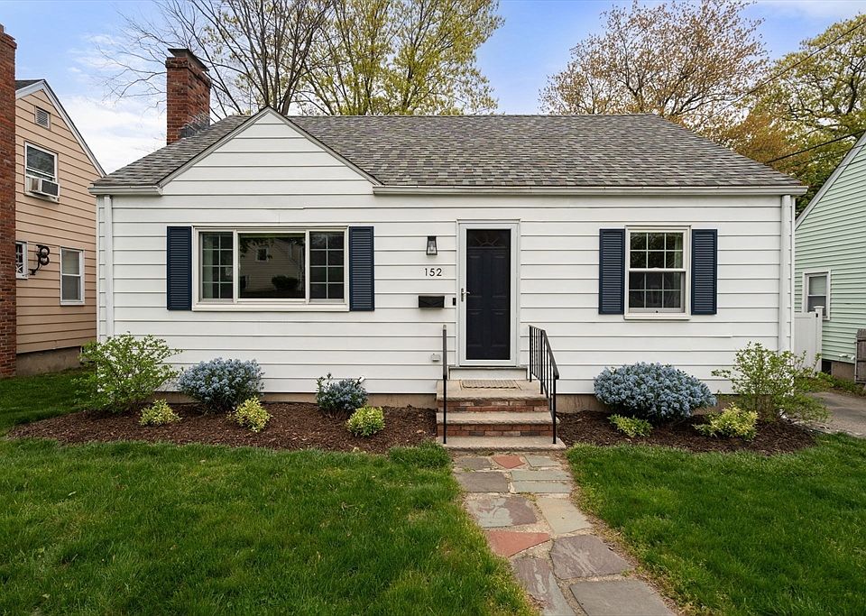 1st image of 152 Sprague St