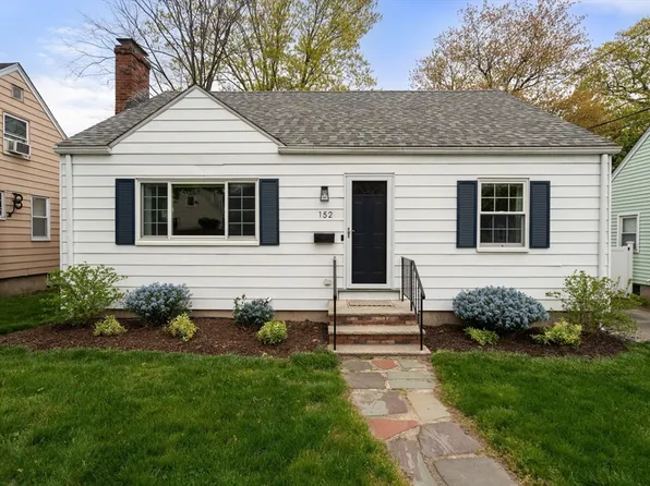 152 Sprague St, Dedham, MA 02026