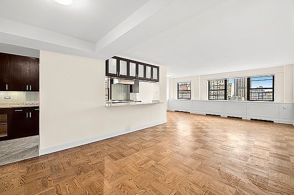 1st image of 420 E 79th St APT 17D