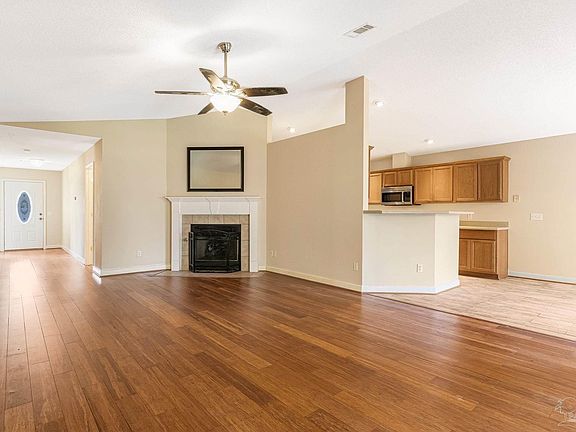 2nd image of 7378 Peterson Ln