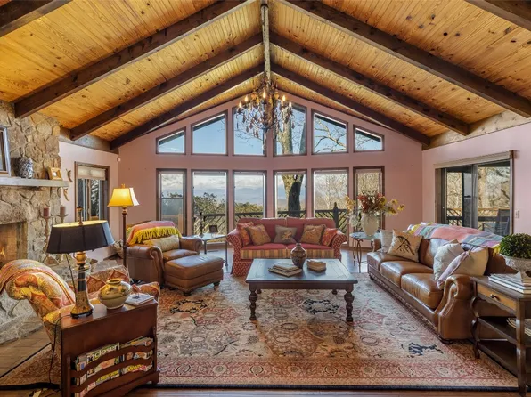 734 King Gap Road, Highlands, NC 28741