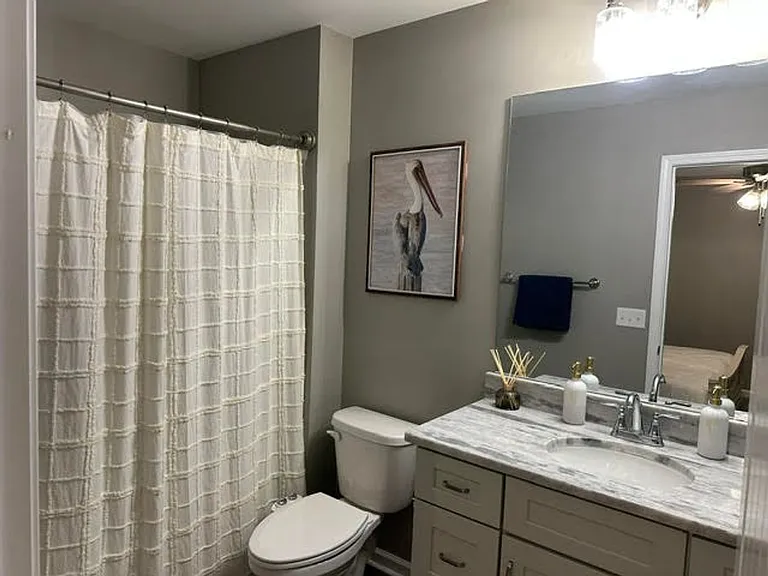 16010 Lake Hills Ln — Photo 7