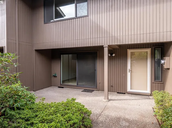 2295 Ridgeway Dr, Eugene, OR 97401