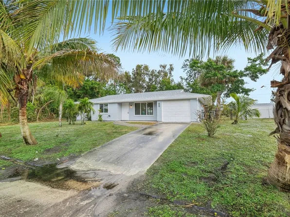 2325 SE Seafury Ln, Port Saint Lucie, FL 34952