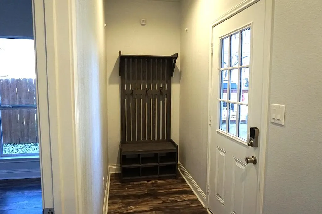 1415 Semlinger Rd — Photo 3