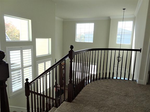 5th image of 1588 Midford Ln