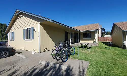 2114 N Yellowstone St #B Photo 1 2114 N Yellowstone St #B Photo 1