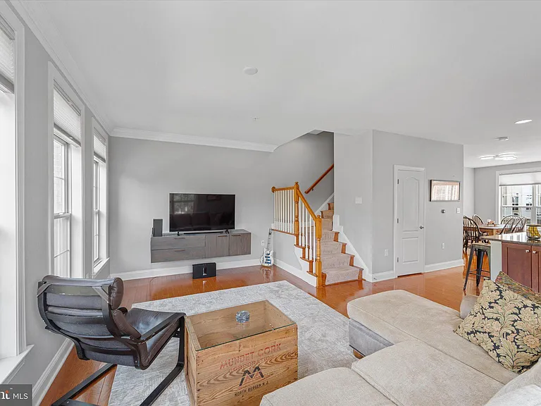 4341 4th St N — Photo 20