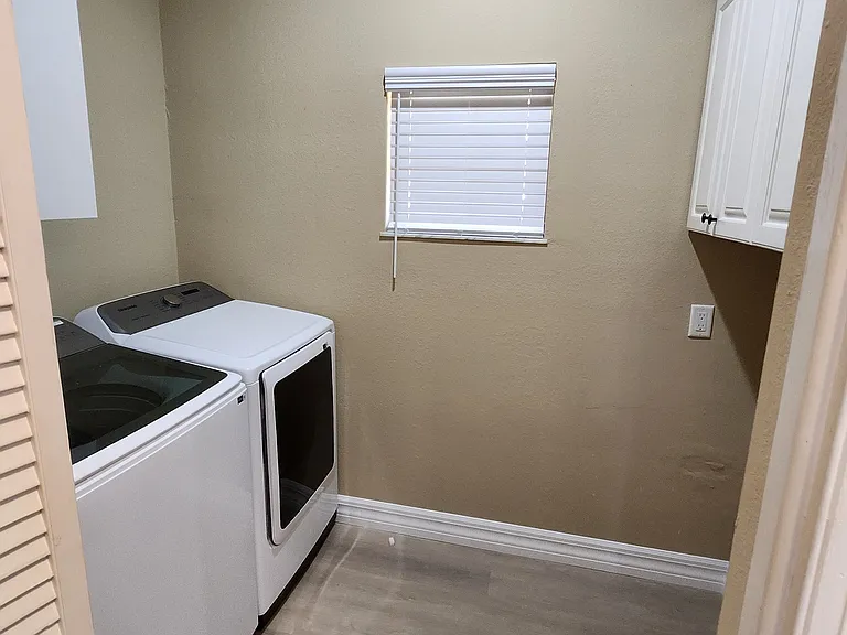 28041 W Brook Dr — Photo 4