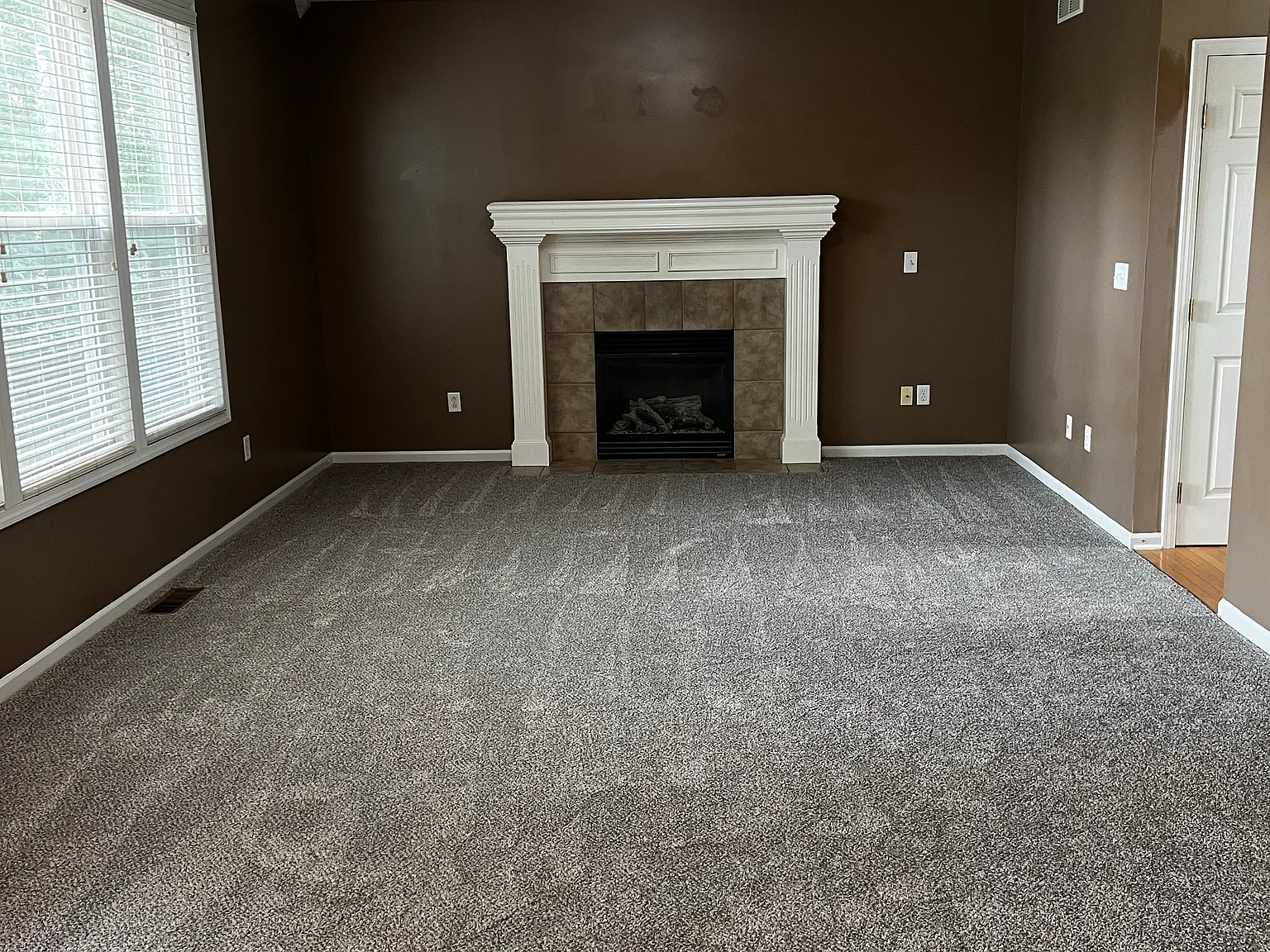 1831 West Elm Terrace — Photo 4