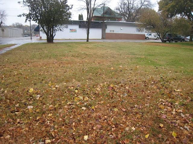 1st image of 171 McLeod Ave W