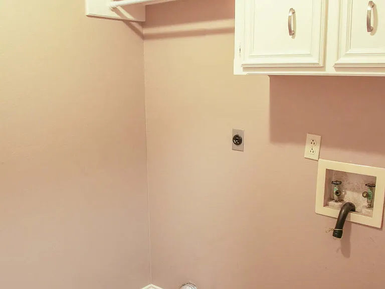 9705 Abbeville Ave — Photo 13
