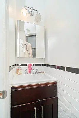 Rented by Living New York | media 14