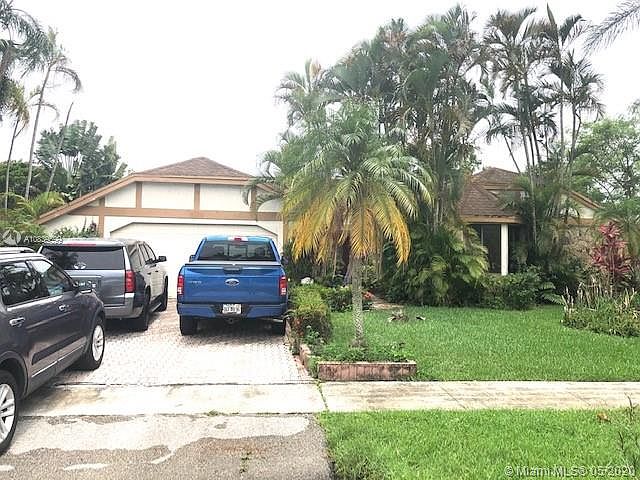 1st image of 15912 W Wind Cir