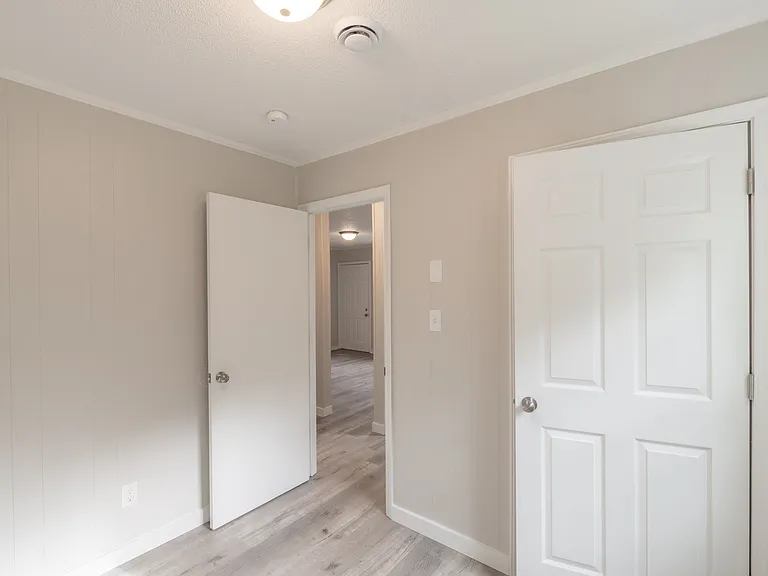 1604 Betz St — Photo 11