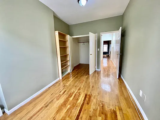 Rented by Realty Nerd | media 9
