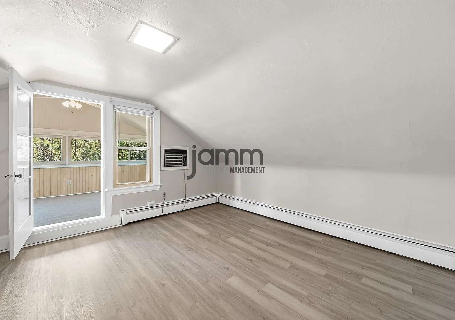 Large 1-Bedroom Apartment in Lakewood! — Photo 3