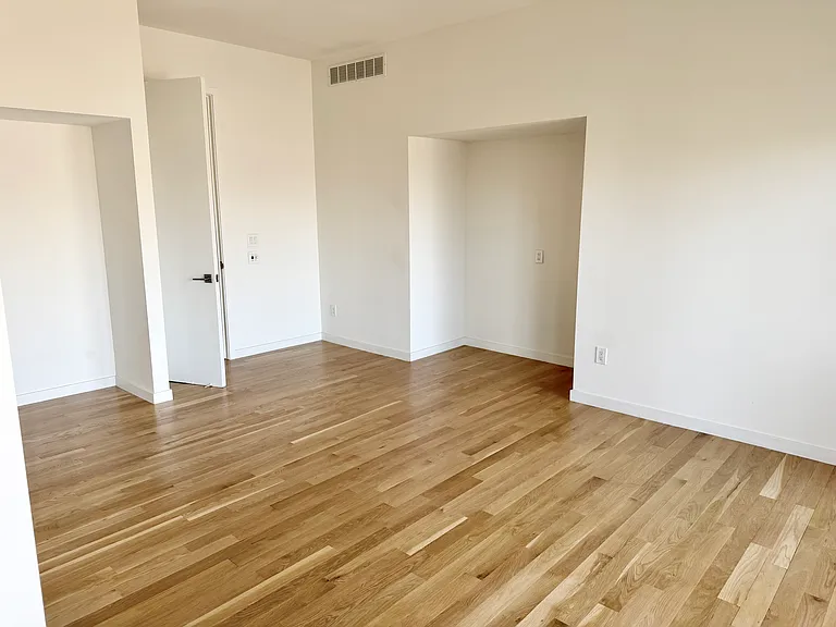 4692 W Wickford — Photo 35