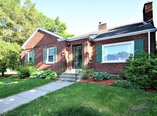 9000 S Oakley Ave, Chicago, IL 60643