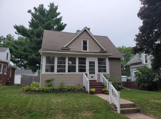 2614 Arlington Ave, Davenport, IA 52803