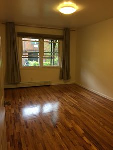 240-38 68th Ave, Little Neck, NY, 11362