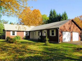 288 Shays St, Amherst, MA 01002