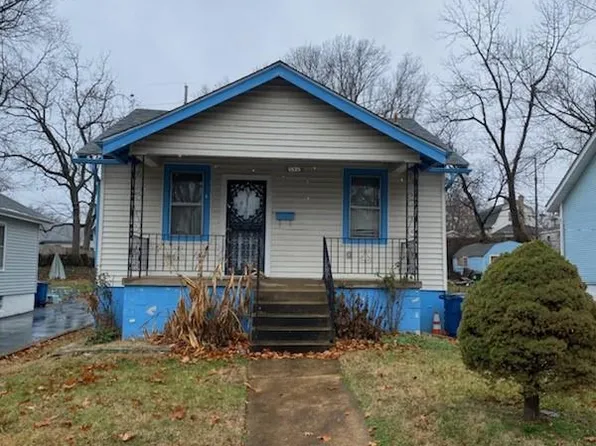 1525 Purdue Ave, Saint Louis, MO 63133