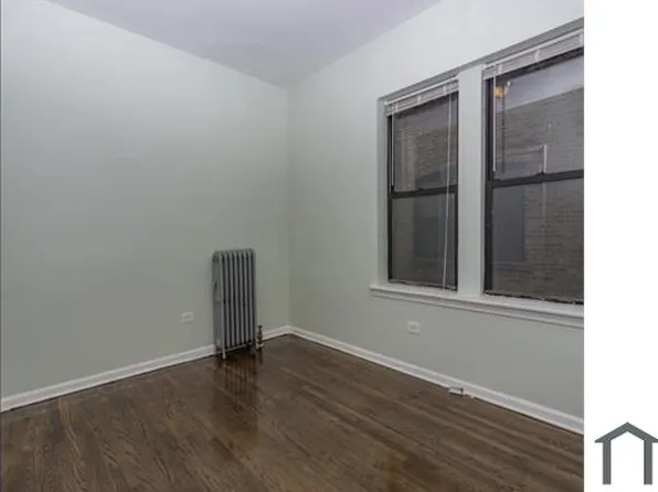 404 W 77th St, Chicago, IL 60620