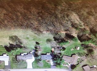 1894 Alton Cir, Commerce Township, MI 48390